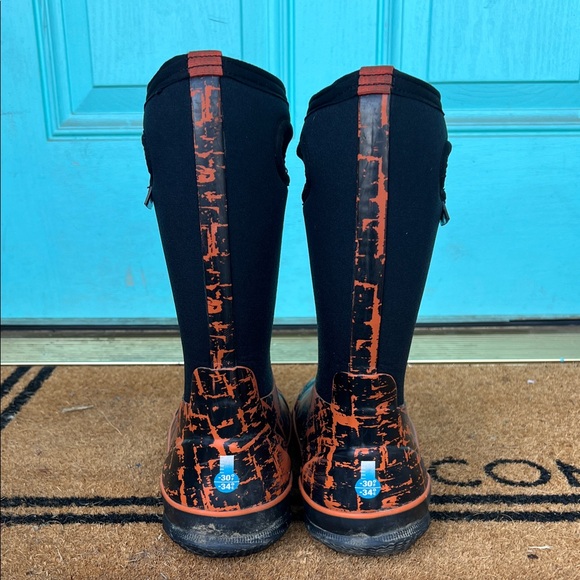 Bogs Black and Orange Patterned Boots - Picture 3 of 5